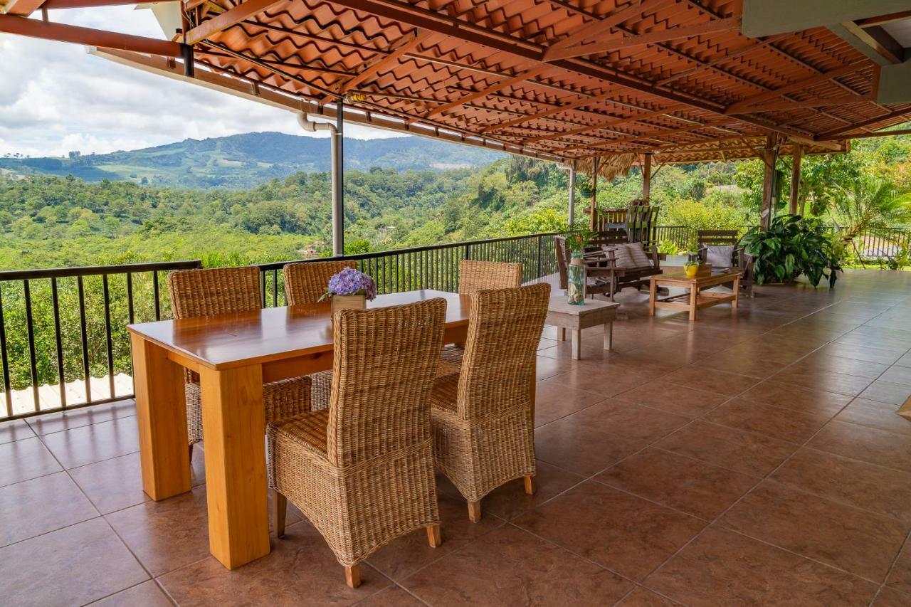 Ladera Hotel Turrialba Exterior foto
